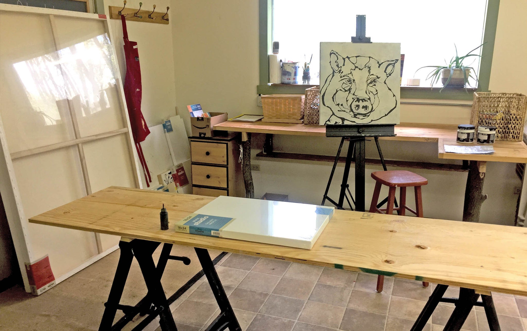 Setting Up Your Workspace {Art Studio}
